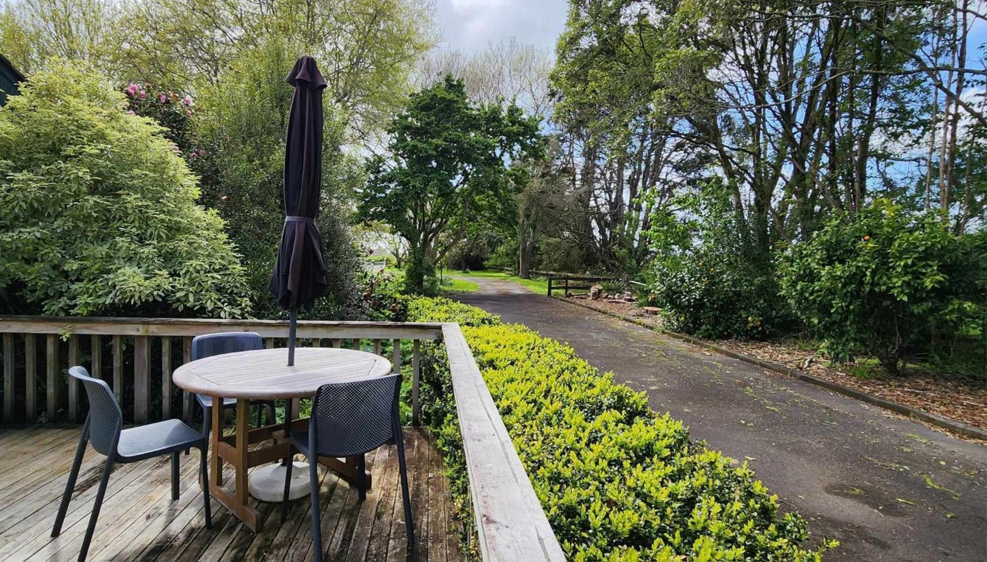 Woodbury Farm Bed & Breakfast Takanini Exterior photo